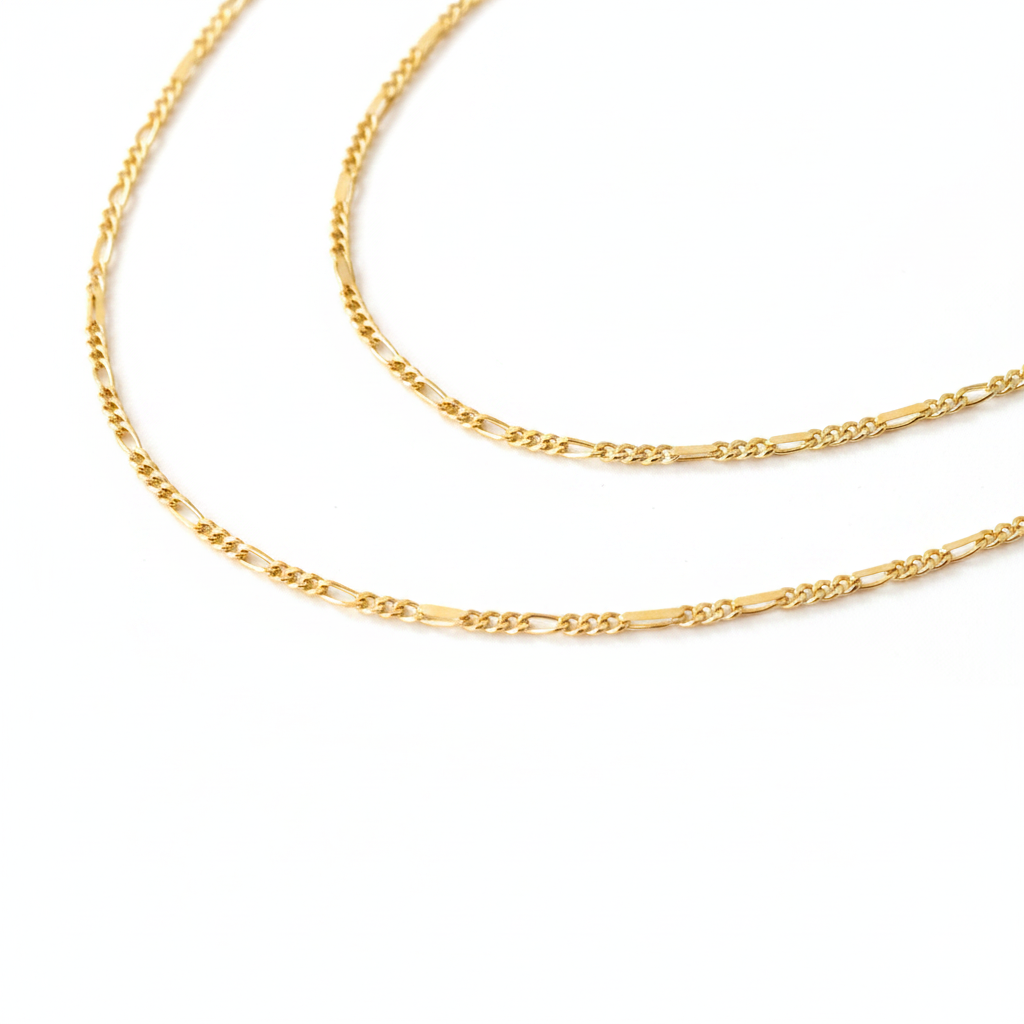 Fiora figaro chain white background close-up