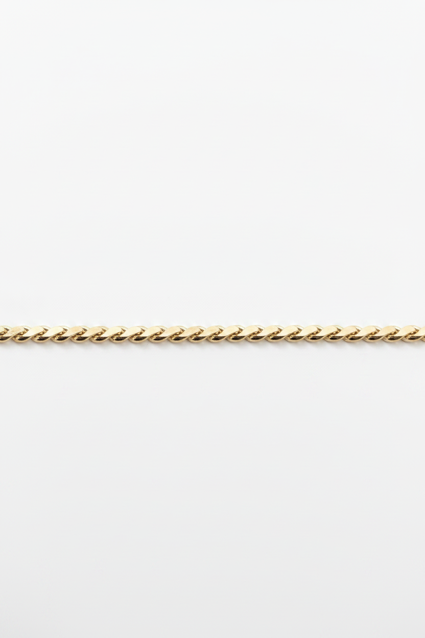Ischia chain studio white background