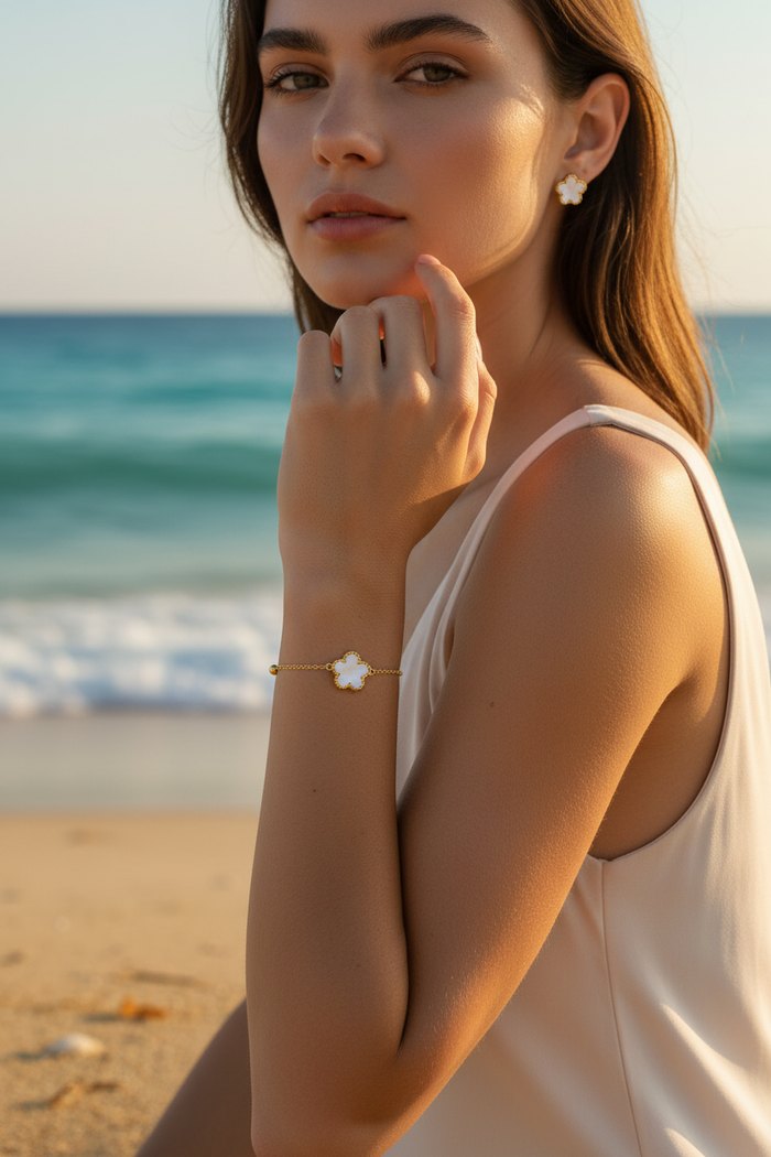 Fiorella White 18K Gold Plated White Flower Bracelet