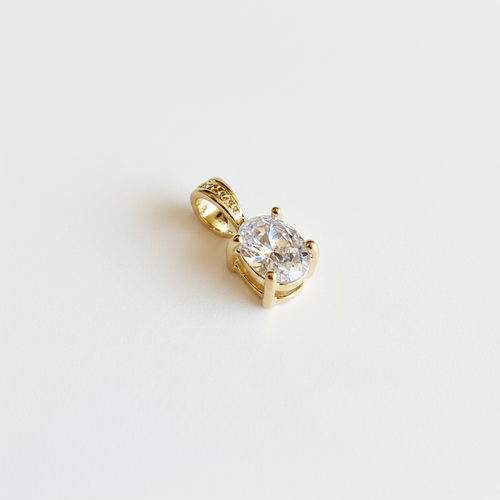 Solitaire pendant white background exact